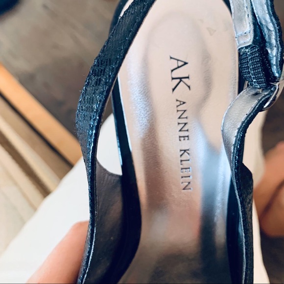 Strappy peep toe heels - Picture 4 of 4